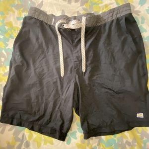 Vuori Men’s Exercise Shorts black w/white pin dots